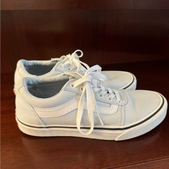 Vans, light blue, size 8, barely worn! - Picture 4 of 7